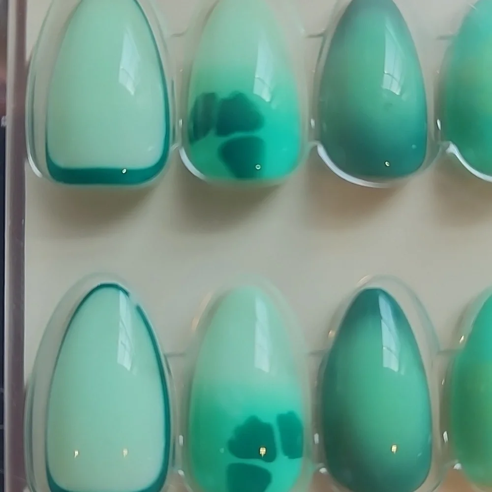 NIB Set Of Three Glamnetic Press On Nails Summer Edition - Picture 5 of 12